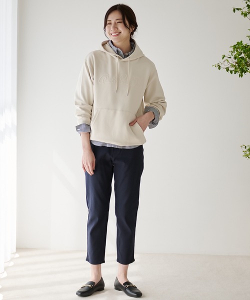 Arnold Palmer（アーノルドパーマー）の「テーパード ストレッチ チノパンツ（チノパンツ・レディース・ネイビー/オフホワイト/ベージュ/ブラック・M/S/L）」の14枚目の写真