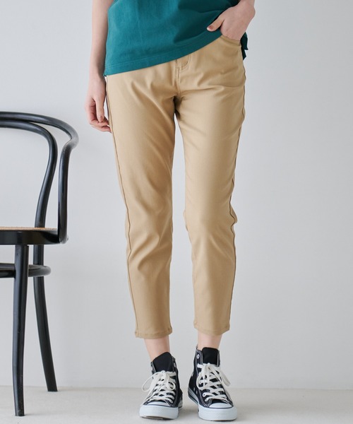 Arnold Palmer（アーノルドパーマー）の「テーパード ストレッチ チノパンツ（チノパンツ・レディース・ネイビー/オフホワイト/ベージュ/ブラック・M/S/L）」の10枚目の写真