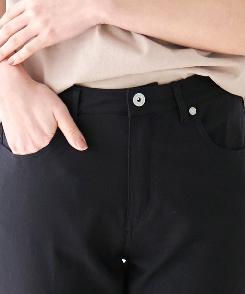 Arnold Palmer（アーノルドパーマー）の「テーパード ストレッチ チノパンツ（チノパンツ・レディース・ネイビー/オフホワイト/ベージュ/ブラック・M/S/L）」の20枚目の写真