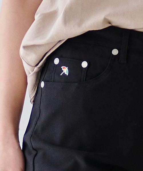 Arnold Palmer（アーノルドパーマー）の「テーパード ストレッチ チノパンツ（チノパンツ・レディース・ネイビー/オフホワイト/ベージュ/ブラック・M/S/L）」の21枚目の写真