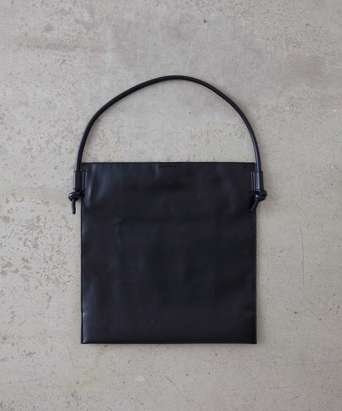 EFOLE（エフォル）の「ノットハンドル フラット トート バッグ（トートバッグ・レディース・ブラック/ベージュ・FREE）」の14枚目の写真