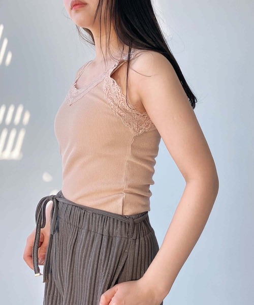 AS KNOW AS plus(アズノゥアズプラス)の「◎Vネックレース テレコタンクトップ(タンクトップ・レディース・ライトグレー系/ピンク系/ブラック系/アイボリー/ブラック/ピンク系1・FREE)」の21枚目の写真