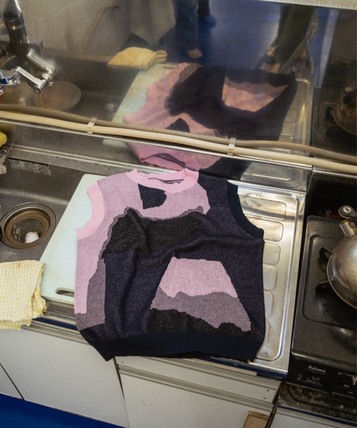 PAMM（パム）の「MARBLE PAMM knit vest（ベスト）」 - WEAR