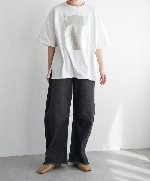 notch.(ノッチ)の「箔プリント半袖Tシャツ(Tシャツ/カットソー・レディース・オフホワイト/チャコールグレー・M)」の18枚目の写真