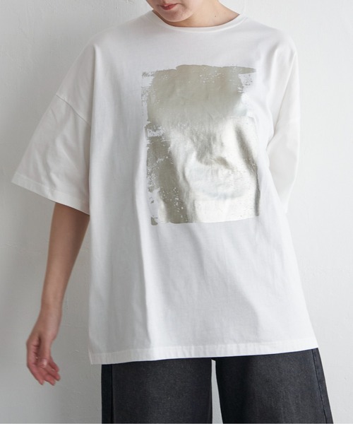 notch.(ノッチ)の「箔プリント半袖Tシャツ(Tシャツ/カットソー・レディース・オフホワイト/チャコールグレー・M)」の13枚目の写真