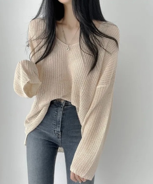 N.s(エヌドットエス)の「Vネックシアーニットプルオーバー(Tシャツ/カットソー・レディース・グリーン/ブラック/ホワイト/ブルー/ベージュ/ピンク・FREE)」の9枚目の写真