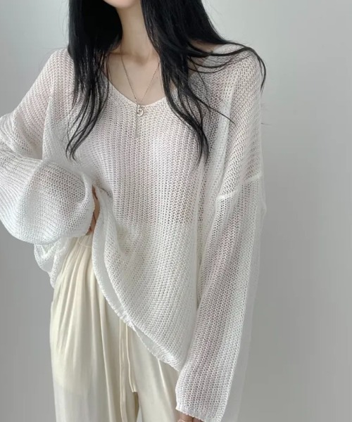 N.s(エヌドットエス)の「Vネックシアーニットプルオーバー(Tシャツ/カットソー・レディース・グリーン/ブラック/ホワイト/ブルー/ベージュ/ピンク・FREE)」の11枚目の写真