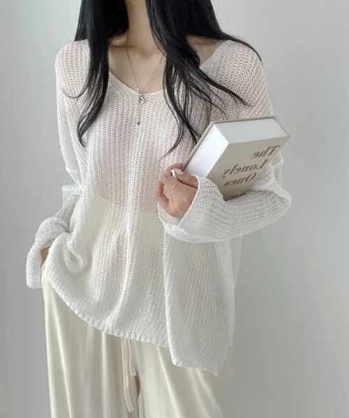 N.s(エヌドットエス)の「Vネックシアーニットプルオーバー(Tシャツ/カットソー・レディース・グリーン/ブラック/ホワイト/ブルー/ベージュ/ピンク・FREE)」の12枚目の写真