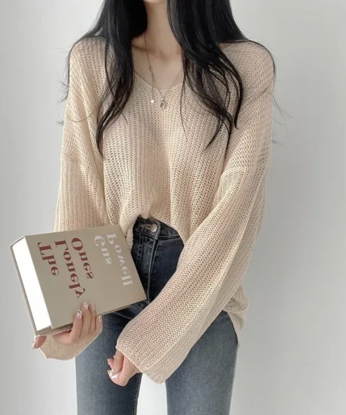 N.s(エヌドットエス)の「Vネックシアーニットプルオーバー(Tシャツ/カットソー・レディース・グリーン/ブラック/ホワイト/ブルー/ベージュ/ピンク・FREE)」の17枚目の写真