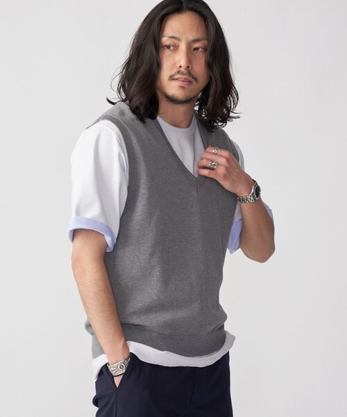 SHIPS（シップス）の「SHIPS: 〈手洗い可能〉12ゲージ コットン Vネック ニット ベスト（ベスト・メンズ・ネイビー/ダークグレー/ライトグレー・MEDIUM/SMALL/LARGE）」の17枚目の写真