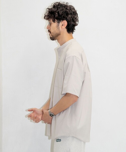 FREAK'S STORE（フリークスストア）の「Reflax/リフラクス バンドカラー ショートスリーブシャツ/リラックスフィット（シャツ/ブラウス・メンズ・オフホワイト/オリーブ/チャコールグレー/ブラック・SMALL/MEDIUM/LARGE）」の11枚目の写真