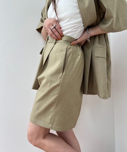 y/m(イム)の「エステルツイルハーフパンツ(その他パンツ・レディース・チャコールグレー/ベージュ・FREE)」の11枚目の写真