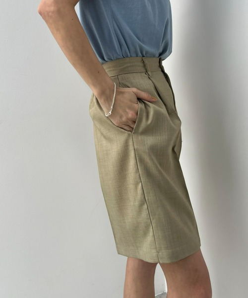 y/m(イム)の「エステルツイルハーフパンツ(その他パンツ・レディース・チャコールグレー/ベージュ・FREE)」の14枚目の写真