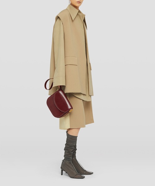 JIL SANDER(ジルサンダー)の「COIN CROSSBODY MD(ショルダーバッグ・レディース・ライトベージュ/ワインレッド・UNI)」の7枚目の写真