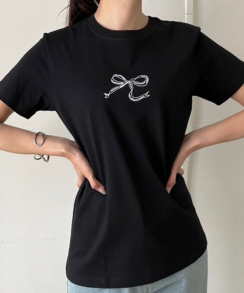 Jewelobe(ジュエローブ)の「リボンプリントルーズTシャツ(Tシャツ/カットソー・レディース・ブラック/ホワイト・FREE)」の20枚目の写真
