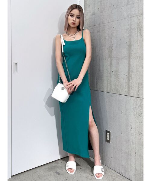 GYDA（ジェイダ）の「SIDEスリットテレコキャミロングワンピース（ワンピース・レディース・グリーン/ライトグレー/ブラック・FREE）」の3枚目の写真