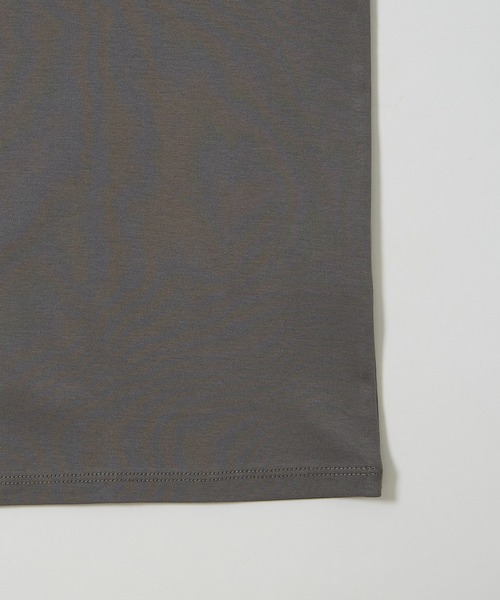 ADAM ET ROPE'(アダムエロペ)の「【WEB限定】カラーミックス リンガー ショートスリーブ Tシャツ / ユニセックス(Tシャツ/カットソー・メンズ・グレー/ブルー/オフホワイト/ダークブラウン・S/L/M)」の11枚目の写真