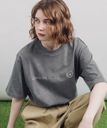ロゴ刺繍Tシャツ