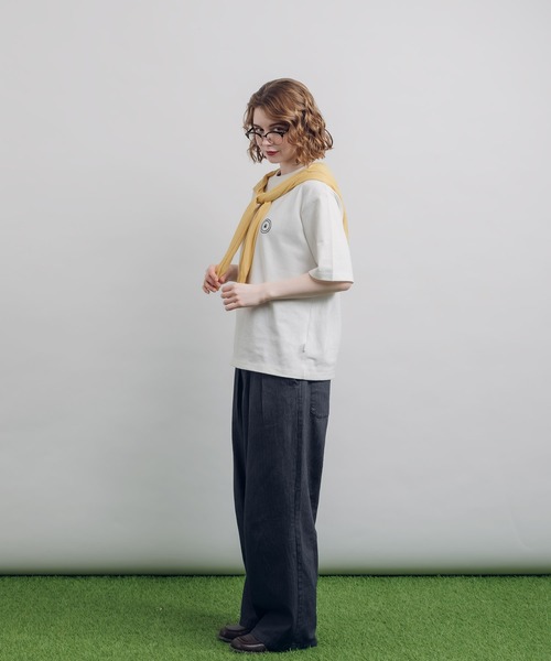 MUHET(ミュエータ)の「ロゴ刺繍Tシャツ(Tシャツ/カットソー・レディース・ネイビー/レッド/杢グレー/オフホワイト・X-LARGE/MEDIUM)」の11枚目の写真