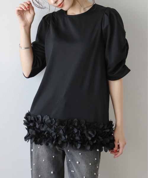 SUGAR BISKET(シュガービスケット)の「フラワーモチーフヘムプルオーバー(Tシャツ/カットソー・レディース・ブラック/ホワイト・フリー)」の16枚目の写真