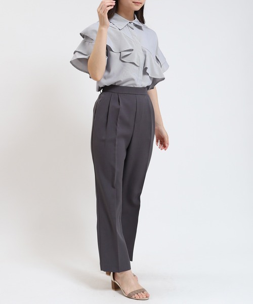 TRUDEA（トルディア）の「アシンメトリーラッフルフリルシャツ（シャツ/ブラウス・レディース・ホワイト×ブルー/ホワイト×ブラック/ホワイト・MEDIUM）」の5枚目の写真