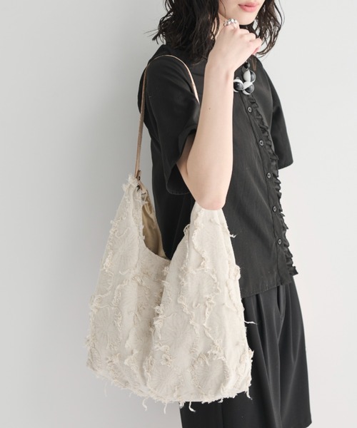 MERLOT（メルロー）の「2wayフリンジビッグトート（トートバッグ・レディース・ホワイト・FREE）」の8枚目の写真