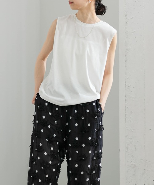 URBAN RESEARCH(アーバンリサーチ)の「『UR TECH ひやサラクール』ノースリーブカットソー(Tシャツ/カットソー・レディース・オフホワイト/ブルー系その他/チャコールグレー・FREE)」の2枚目の写真