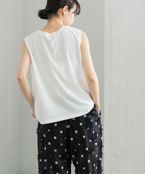 URBAN RESEARCH(アーバンリサーチ)の「『UR TECH ひやサラクール』ノースリーブカットソー(Tシャツ/カットソー・レディース・オフホワイト/ブルー系その他/チャコールグレー・FREE)」の5枚目の写真