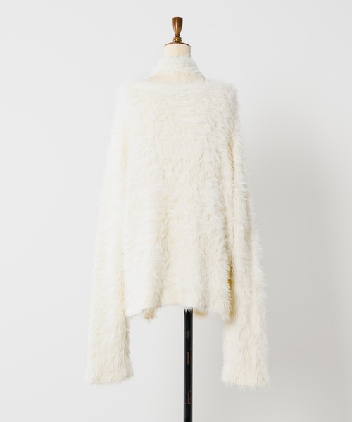FEKETE（フェケテ）の「SLIM MUFFLER & V-NECK SHAGGY KNIT