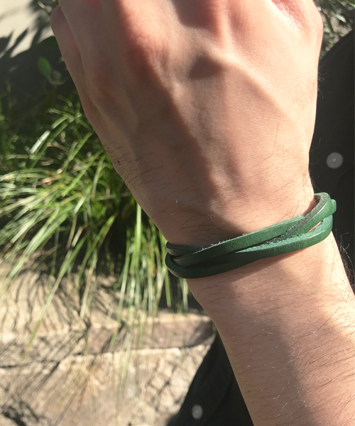 Esperanto(エスペラント)の「esperanto (エスペラント)/イタリアレザー 編み込みブレスレット(ブレスレット・メンズ・ライトブラウン/イエロー/オレンジ/ネイビー/グリーン/タン/レッド/ブラウン/ブラック/ホワイト/ダークネイビー・ONE SIZE/ONESIZE)」の7枚目の写真