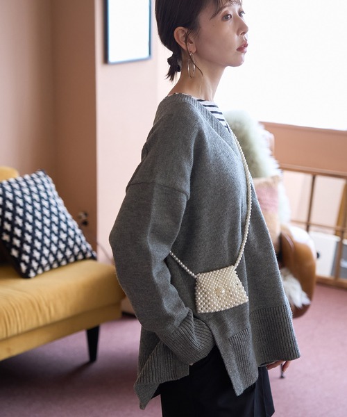 ROPE' PICNIC（ロペピクニック）の「【WEB限定】ミドルゲージVネックニットプルオーバー/帯電防止・洗濯機OK（ニット/セーター・レディース・チャコールグレー/ベージュ/ピンク・38）」の6枚目の写真