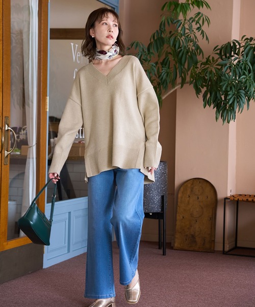 ROPE' PICNIC（ロペピクニック）の「【WEB限定】ミドルゲージVネックニットプルオーバー/帯電防止・洗濯機OK（ニット/セーター・レディース・チャコールグレー/ベージュ/ピンク・38）」の11枚目の写真