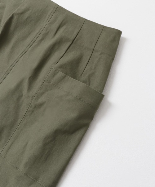 ITEMS URBANRESEARCH（アイテムズ アーバンリサーチ）の「ストレッチタイトスカート（スカート・レディース・ブラック/グリーン系その他/キャメル・FREE）」の21枚目の写真