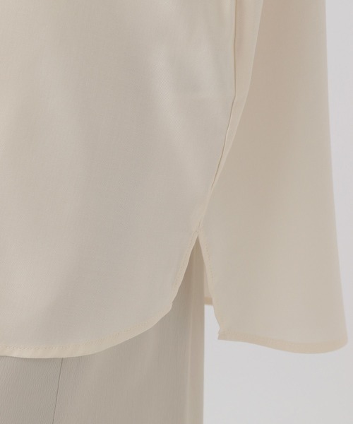 Elura（エルーラ）の「ソフトシアーレギュラーシャツ/133589（シャツ/ブラウス・レディース・ネイビー/オフホワイト/チャコールグレー・MEDIUM/LARGE）」の8枚目の写真