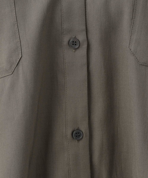 Elura（エルーラ）の「ソフトシアーレギュラーシャツ/133589（シャツ/ブラウス・レディース・ネイビー/オフホワイト/チャコールグレー・MEDIUM/LARGE）」の5枚目の写真