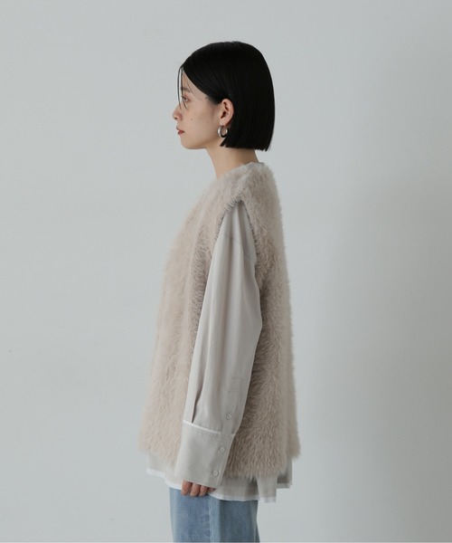 N.（N. Natural Beauty Basic）（エヌエヌナチュラルビューティーベーシック）の「◆フェザーヤーンベスト（ベスト・レディース・ブラウン/グレイッシュベージュ・MEDIUM）」の16枚目の写真