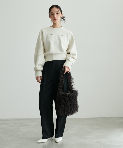 ADAM ET ROPE'(アダムエロペ)の「【一部WEB限定カラー】フリルワンショルダーバッグ(ショルダーバッグ・レディース・ブラック/ダークブラウン/ライトグレー・FREE)」の11枚目の写真