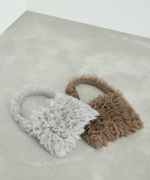 ADAM ET ROPE'(アダムエロペ)の「【一部WEB限定カラー】フリルワンショルダーバッグ(ショルダーバッグ・レディース・ブラック/ダークブラウン/ライトグレー・FREE)」の6枚目の写真