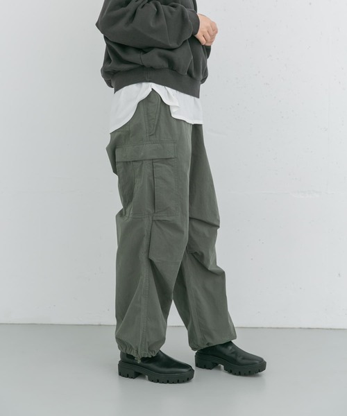 EKAL（エカル）の「パラシュートイージーパンツ（その他パンツ・レディース・オリーブ/ブラック・ONE）」の8枚目の写真