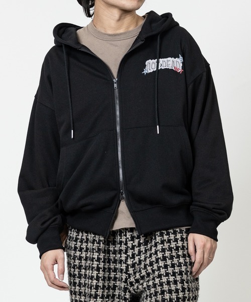 JOHN'S CLOSET（ジョンズクローゼット）の「【13】デジタルオバケプリント フルジップパーカー（パーカー・メンズ・アッシュグレー/ブラウン/ブラック/ブラック系その他/スモークピンク/グレー系その他/グレー系その他2/ブラック系その他2・LARGE/MEDIUM）」の9枚目の写真