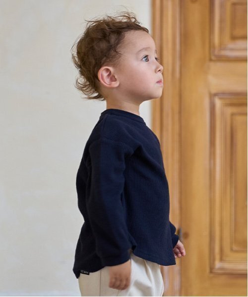 petit main(プティマイン)の「【GOODPRICE】ワッフル長袖Tシャツ(Tシャツ/カットソー・キッズ・トップグレー/アイボリー/カーキ/ピンク/モカ/ネイビー・80cm/90cm/100cm/110cm/120cm/130cm)」の7枚目の写真