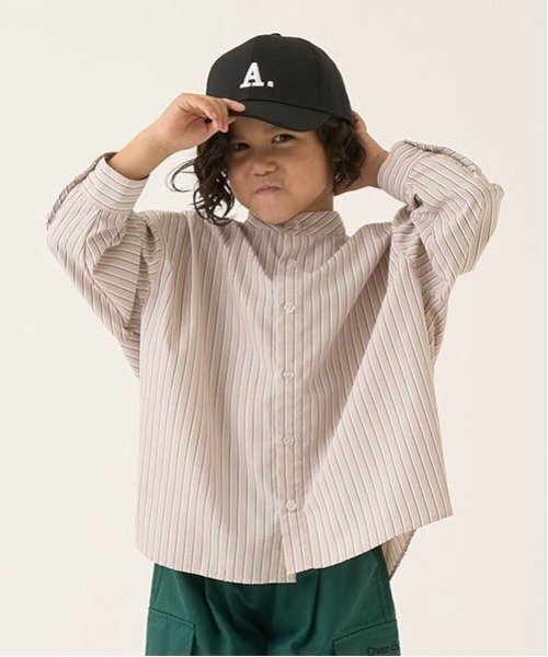 b・ROOM(ビールーム)の「【オケージョン】バンドカラーシャツ(シャツ/ブラウス・キッズ・ベージュ/オフホワイト/エメラルド/サックスブルー・100cm/110cm/120cm/130cm/140cm/150cm)」の2枚目の写真