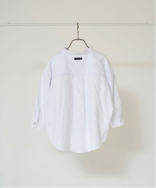 b・ROOM(ビールーム)の「【オケージョン】バンドカラーシャツ(シャツ/ブラウス・キッズ・ベージュ/オフホワイト/エメラルド/サックスブルー・100cm/110cm/120cm/130cm/140cm/150cm)」の7枚目の写真