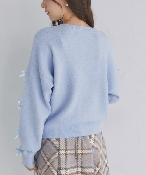 tocco closet(トッコ クローゼット)の「メニーリボンきらきらラメ入りフェザーニットカーディガン(カーディガン/ボレロ・レディース・ピンク/オフホワイト/ブルー・M)」の13枚目の写真