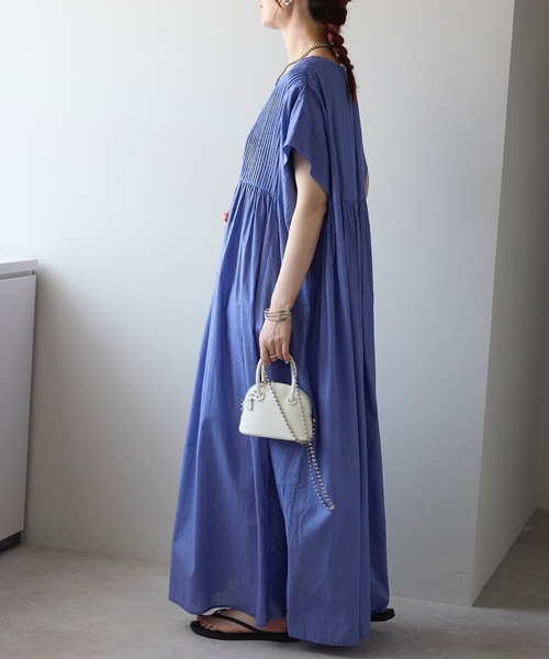 【新品】ハンドダイピンタックワンピース カディ コットン 手紡ぎ 手編み ブルー 新品】ハンドダイピンタックワンピース カディ コットン 手紡ぎ