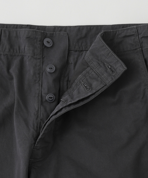 SAVE KHAKI UNITED(セーブカーキユナイテッド)の「SAVE KHAKI UNITED / WIDE LEG CHINO(チノパンツ・メンズ・チャコールグレー/ベージュ/ネイビー・32/34/30)」の14枚目の写真