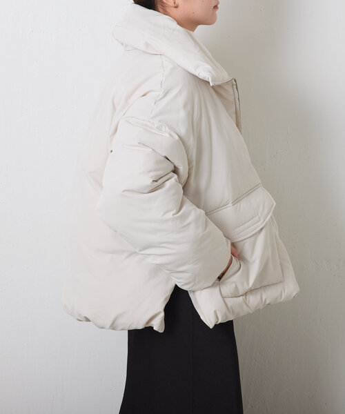 COLLAGE GALLARDAGALANTE(コラージュガリャルダガランテ)の「シームレスファイバーダウンジャケット(ダウンジャケット/コート・レディース・ホワイト系その他/ブラック/グレー・FREE)」の8枚目の写真