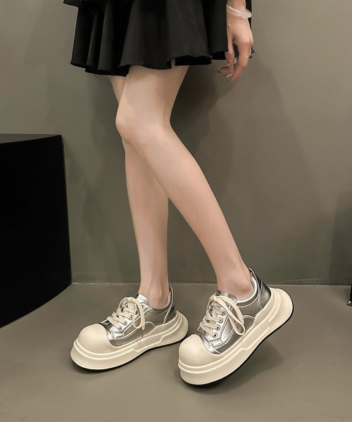 Lace Ladies(レースレディース)の「ボリューム ラウンドトゥ 厚底 レースアップ スニーカー(スニーカー・レディース・ブラック/シルバー/ホワイト・24cm/23.5cm/23cm/22.5cm/25cm/24.5cm)」の20枚目の写真