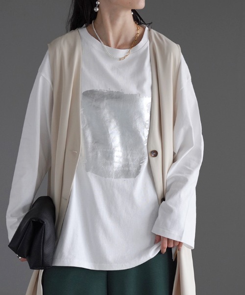 HUG.U(ハグユー)の「シャイニーフロントプリントロンT(Tシャツ/カットソー・レディース・ホワイト/ブラック/ライトベージュ/ダークグレー・FREE)」の14枚目の写真