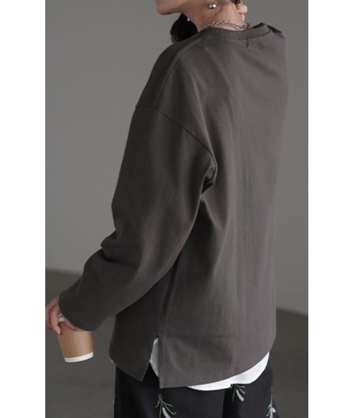 HUG.U(ハグユー)の「シャイニーフロントプリントロンT(Tシャツ/カットソー・レディース・ホワイト/ブラック/ライトベージュ/ダークグレー・FREE)」の9枚目の写真